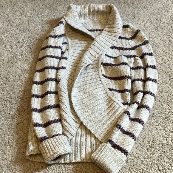 American Eagle Cardigan Sweater Cream with Purple Stripes Small - Picture 1 of 5